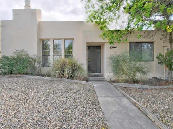 8304 Della Rd NE, Albuquerque, NM 87109