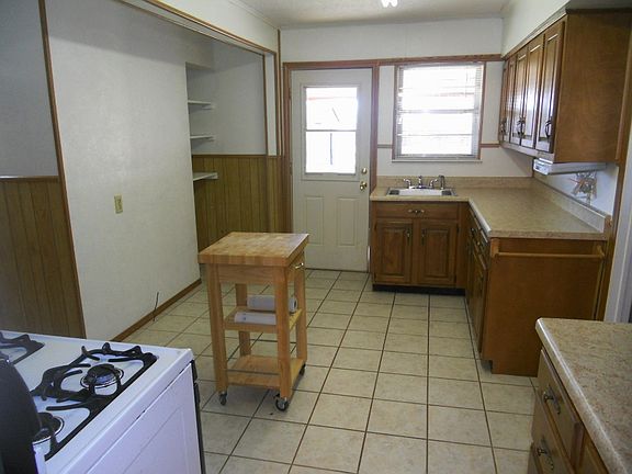 2nd image of 1521 Hursh Ave
