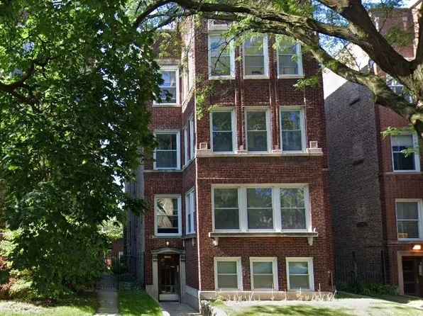 1220 W Columbia Ave, Chicago, IL 60626