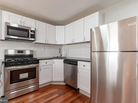 5th image of 1830 S 9th St Floor 2