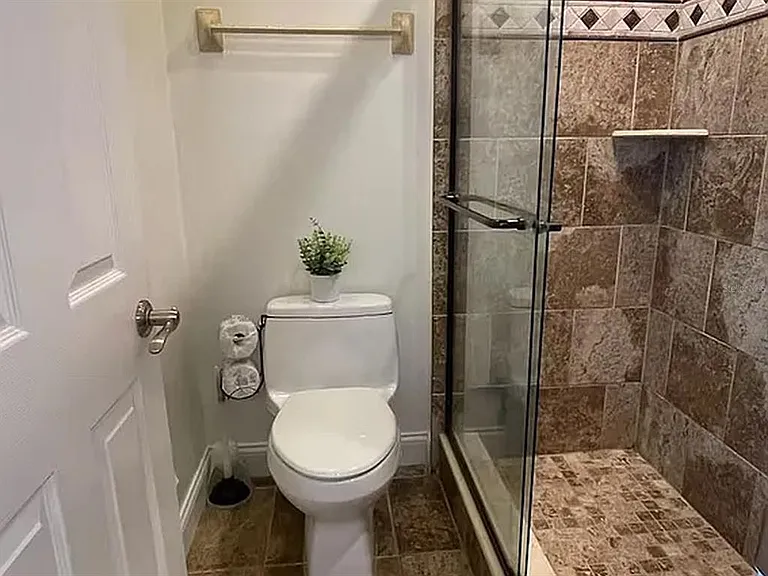 5198 Adair Oak Dr — Photo 21