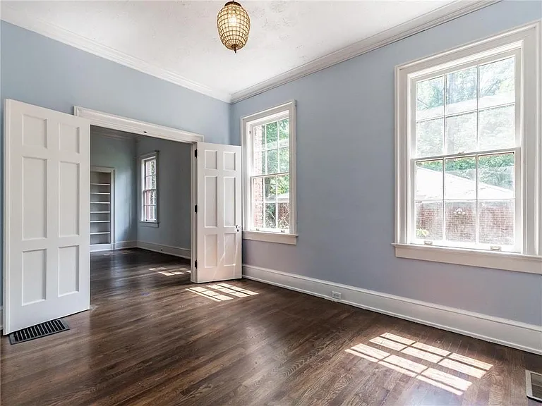 1681 E Clifton Rd NE — Photo 12