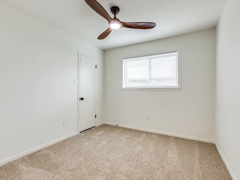 1213 Mill Valley Dr — Photo 17