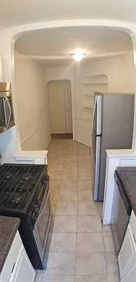 Rented by Roberto Guilbet, LREB | media 33