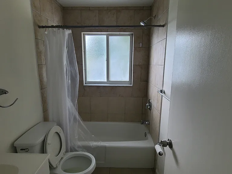 203 Santurce Ave #B — Photo 12