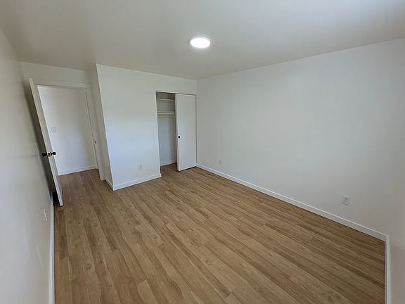 5th image of 493 Old Boston Rd #37