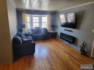 17 Exeter Rd, Jersey City, NJ 07305