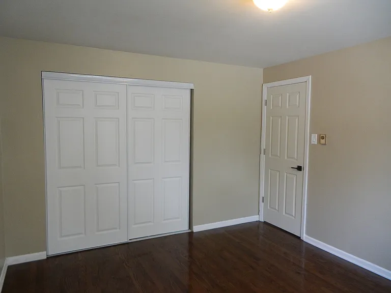 704 W 111th St #1S — Photo 19