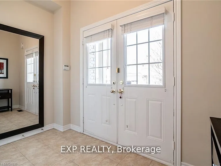 1333 Kestell Blvd — Photo 2