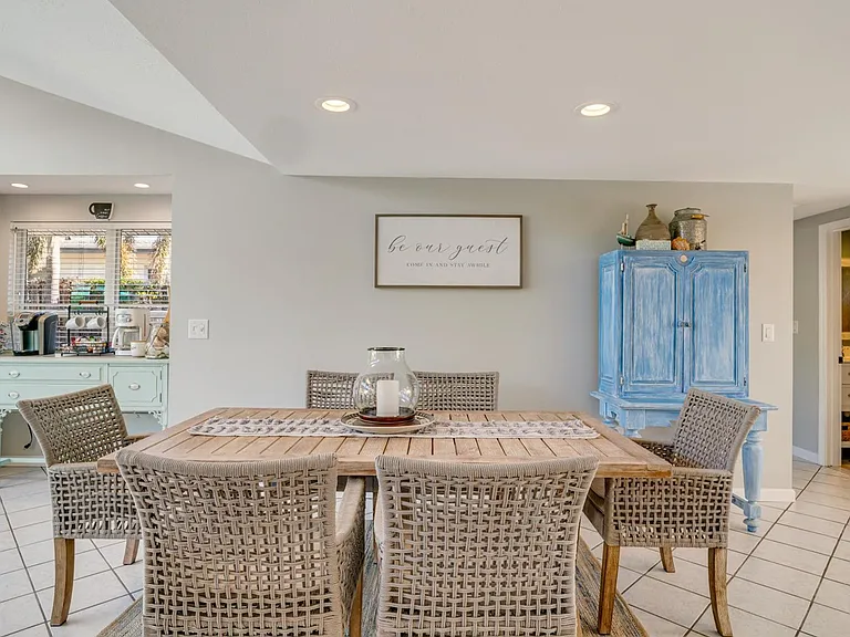339 Avenida De Paradisio — Photo 7