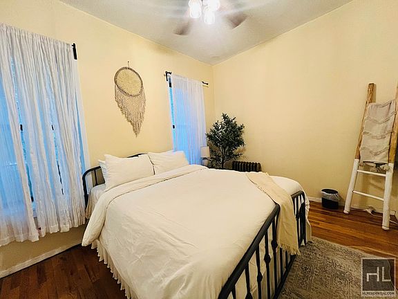 3rd image of 292 Saint Johns Pl APT 47