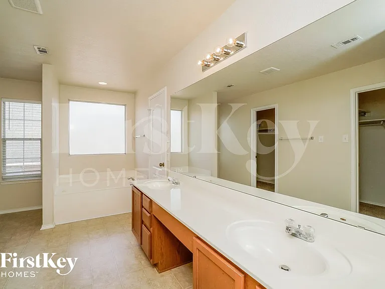 6756 Spearwood — Photo 10