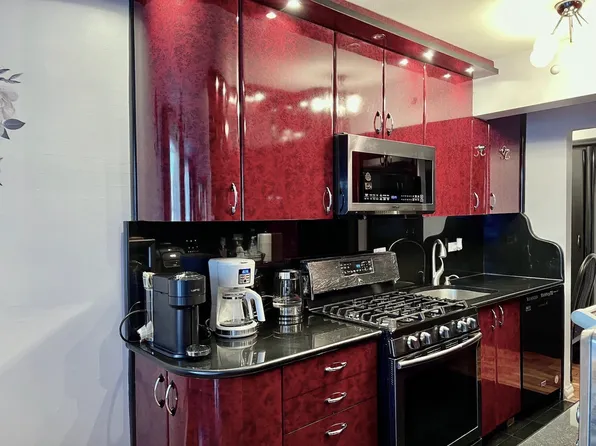 2626 Homecrest Avenue image 1 of 23