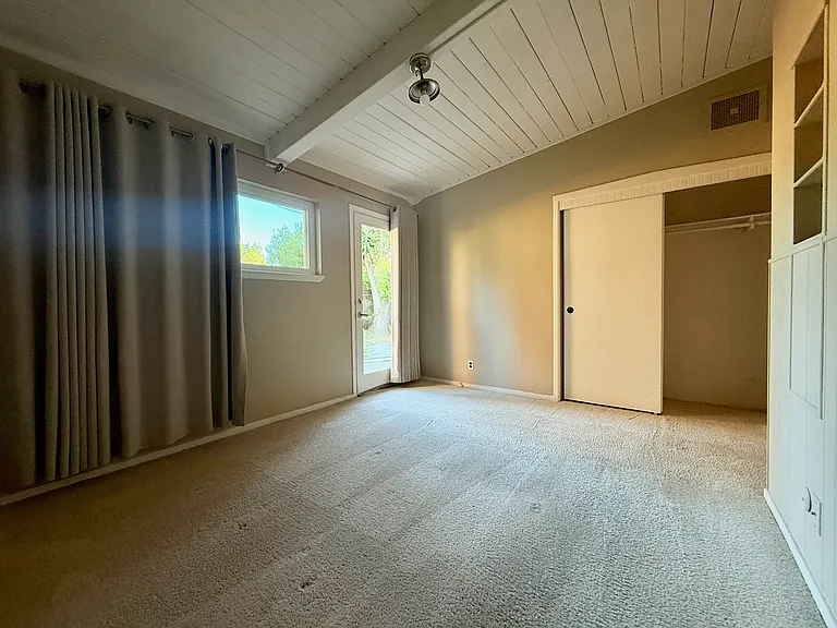 435 Dell Ave — Photo 25