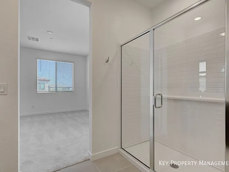 239 Freeport View Pl — Photo 10