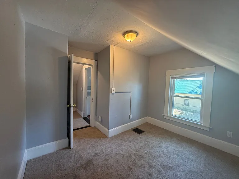 115 Franklin Street — Photo 10