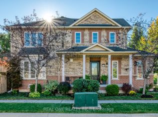 368 Kittridge Rd, Oakville, ON L6H 7K6