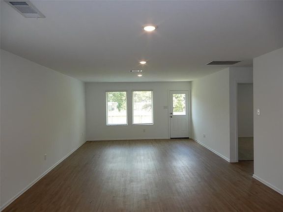 2nd image of 20962 Zuccala Dr