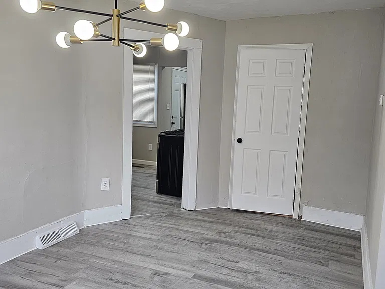 7503 Toepfer Rd #1 — Photo 12