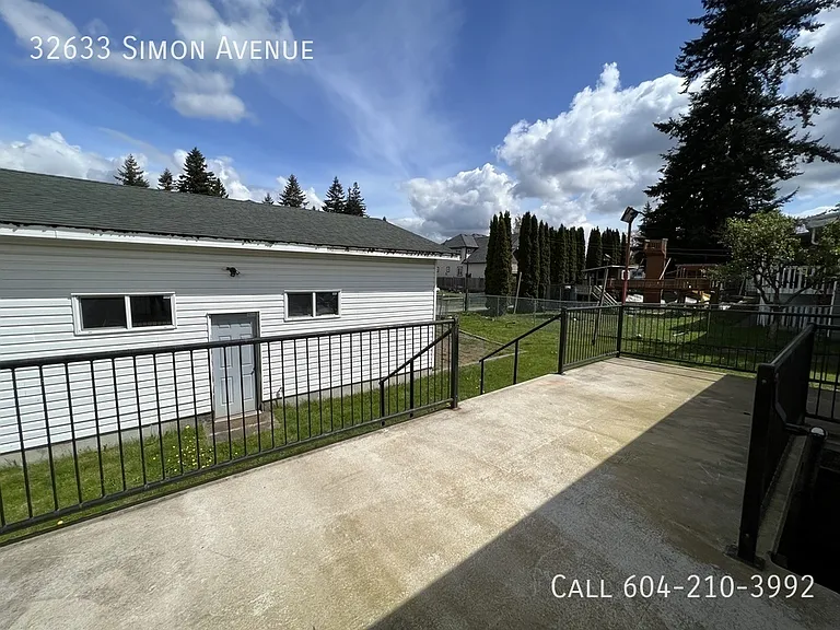 32633 Simon Ave — Photo 18