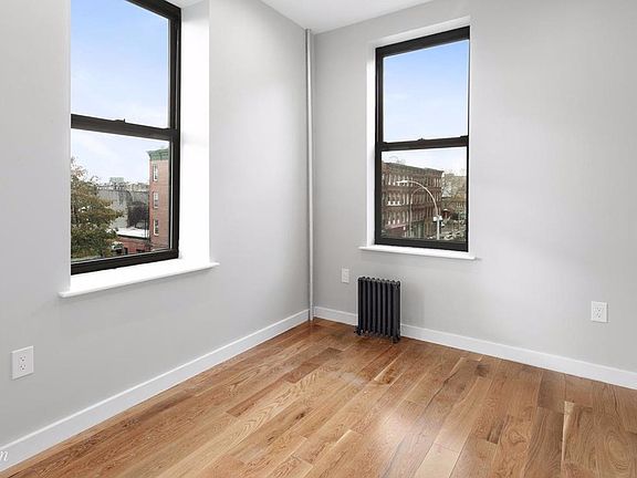 4th image of 490A Jefferson Ave #3L