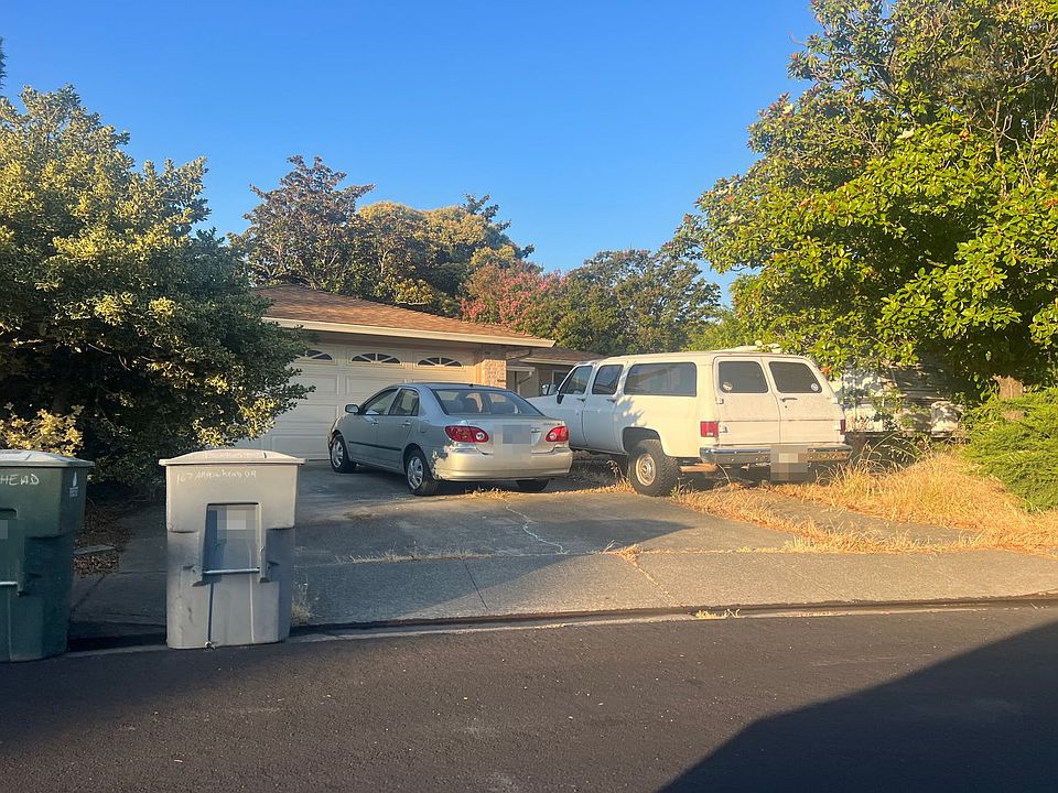 2nd image of 167 Arrowhead Dr