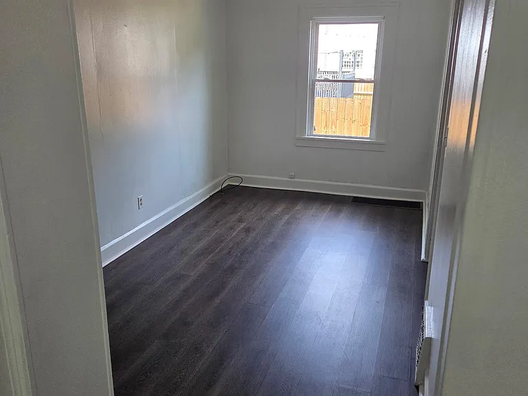 3341 W 122nd St #2 — Photo 2