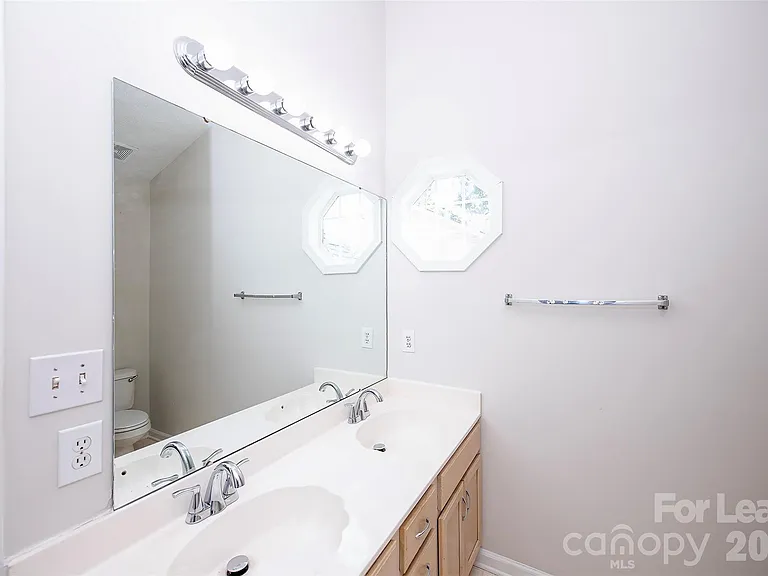 7405 Wapiti Ct — Photo 15