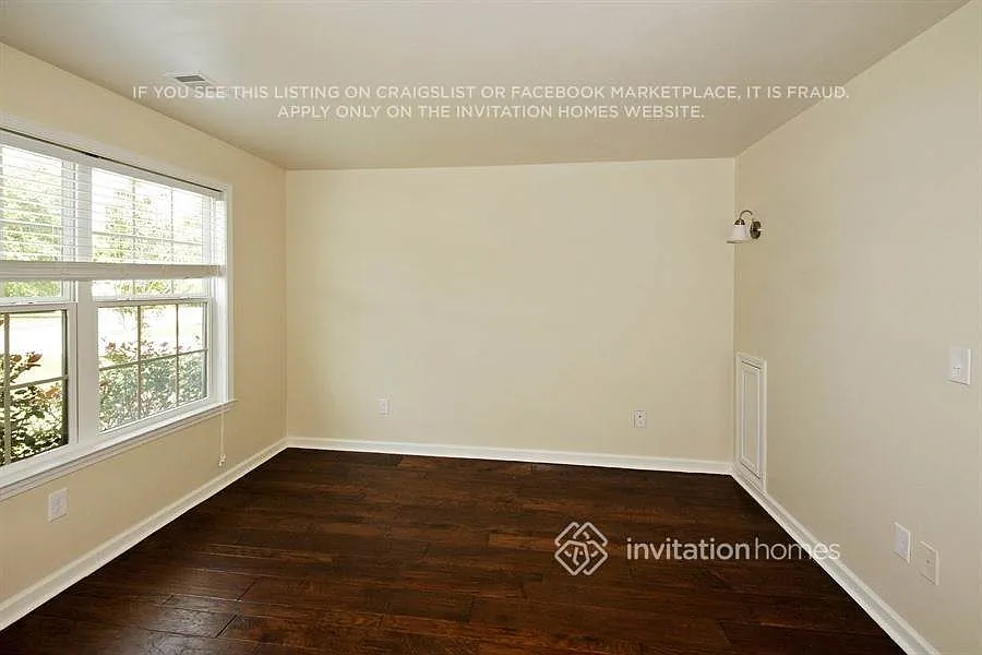 380 Running Fawn Dr Suwanee, GA 30024 — Photo 3