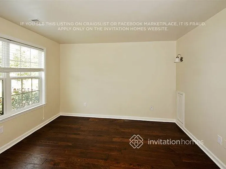380 Running Fawn Dr — Photo 3