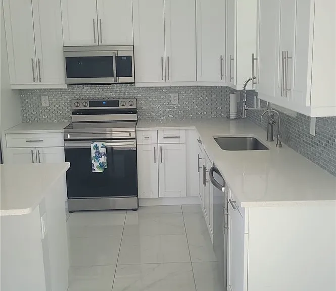 653 Foxchase Dr — Photo 26