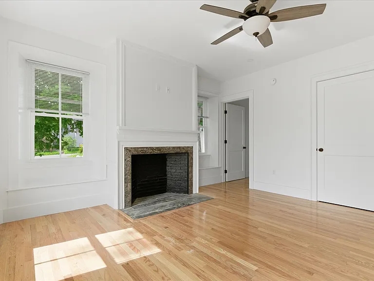 16 Central St #2 — Photo 10