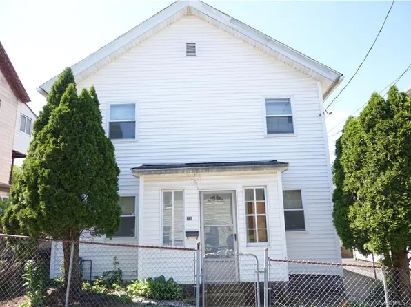 24 Ayers Street, Waterbury, CT 06706