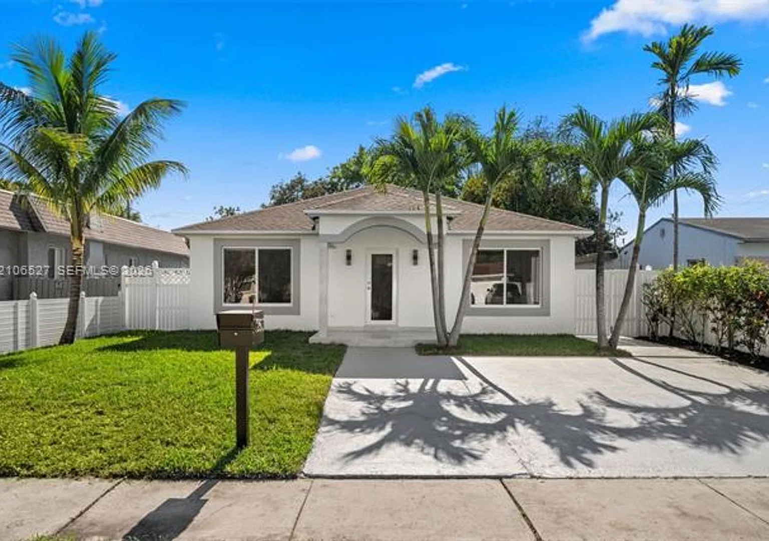 253 SW 4th St # 253, Dania Beach, FL 33004 — Photo 2