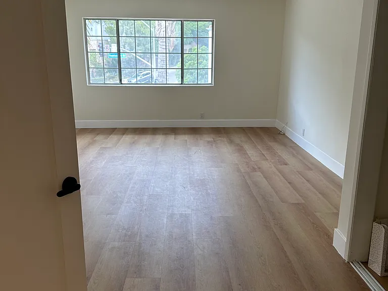 8490 Fountain Ave #306 — Photo 8