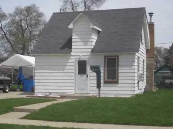 1835 S Crosby Ave, Janesville, WI 53546