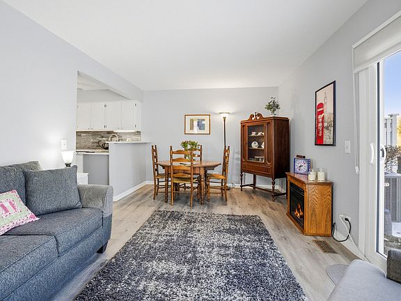 3rd image of 1511 Queensgreen Ct #204