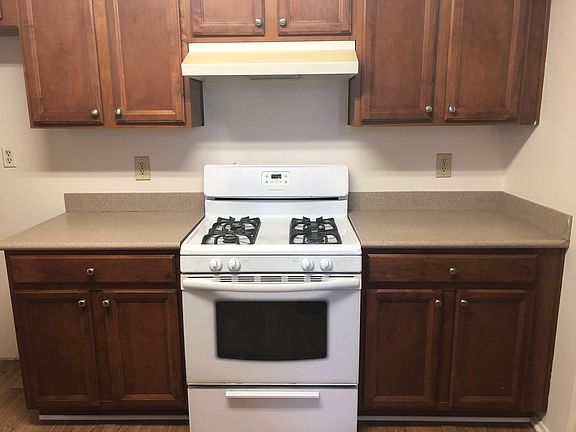 4th image of 25340 Cottage St