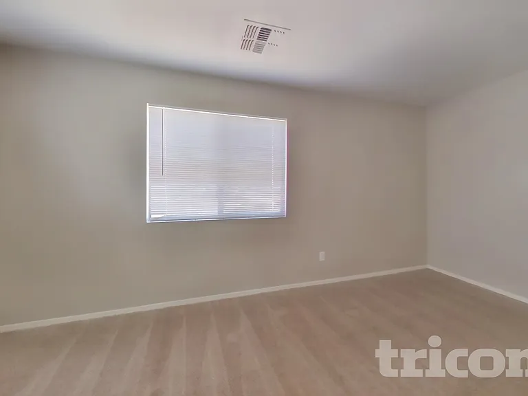 4846 N 113th Dr — Photo 18