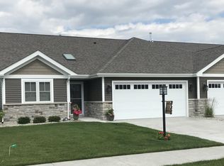 12704 Woodside Dr, Cedar Lake, IN 46303