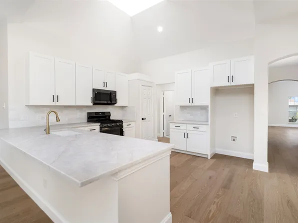 9113 Warren Dr, McKinney, TX 75071