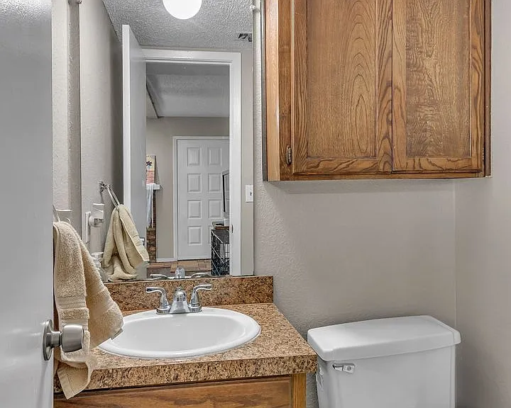 3808-3814 Coates Cir — Photo 35