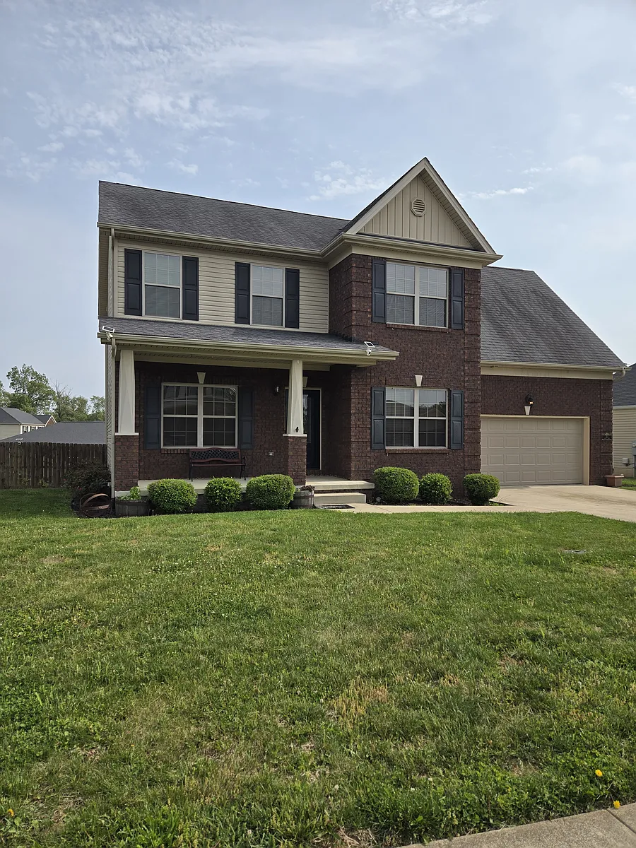 Building Photo - 211 Sangria Dr
