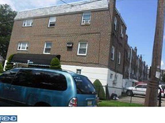 2nd image of 1553 E Cheltenham Ave