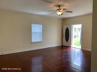 1334 Tropical Cv — Photo 17