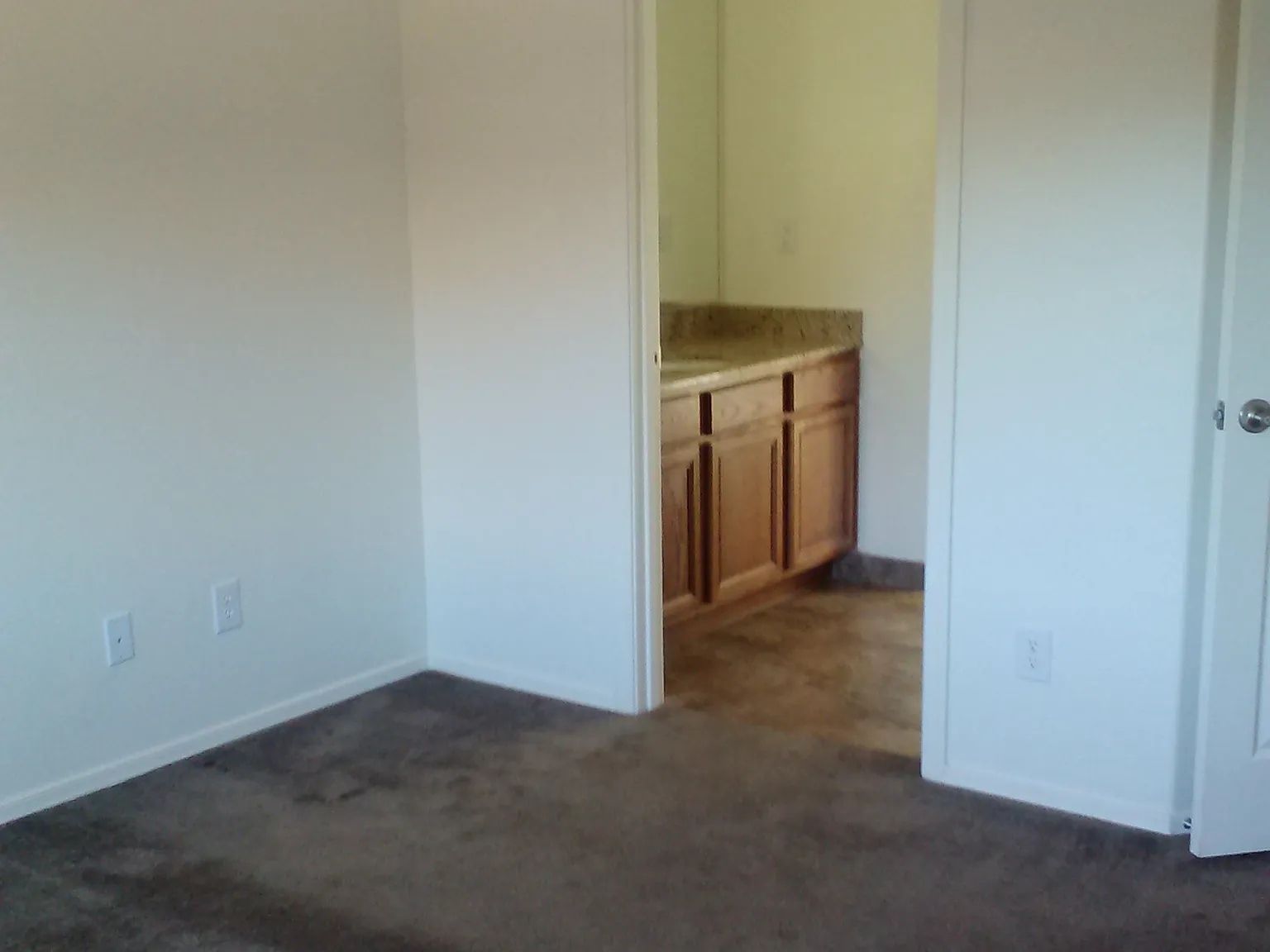 3 bed, 1144 sqft, $1,336 — Photo 4