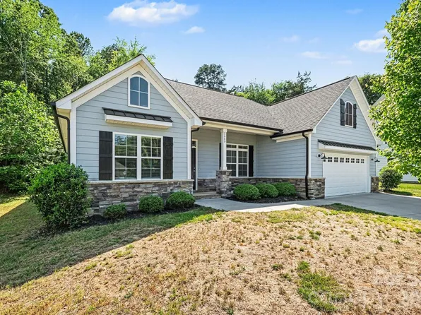 2660 Poplar Cove Dr NW, Concord, NC 28027