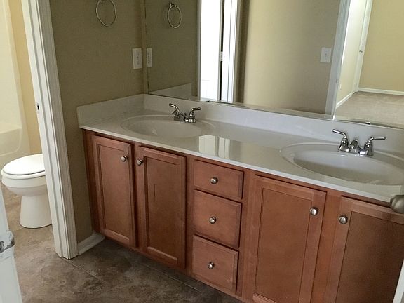 655525_Master Bathroom_05162016