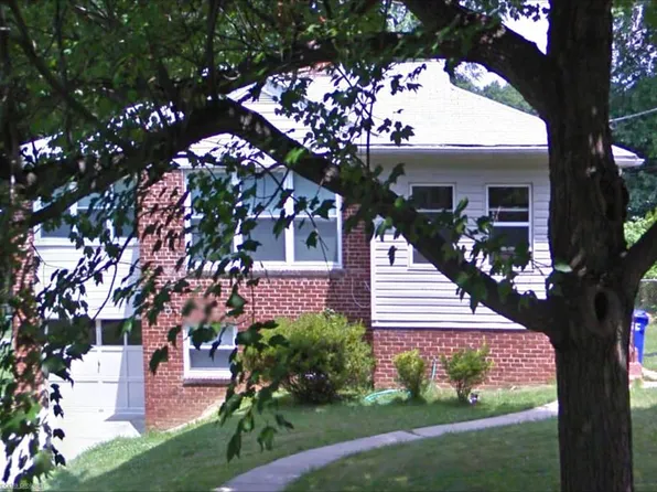 2221 Osborn Dr, Silver Spring, MD 20910