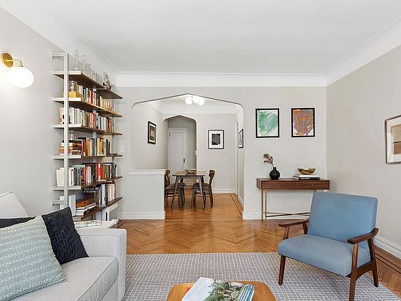 2nd image of 680 W 204th St APT 5F